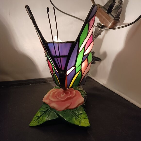 Vintage Stained Tiffany Style Glass Butterfly Table Desk Lamp - Picture 13 of 14